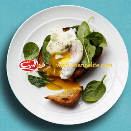 تخم مرغ  با اسفناج