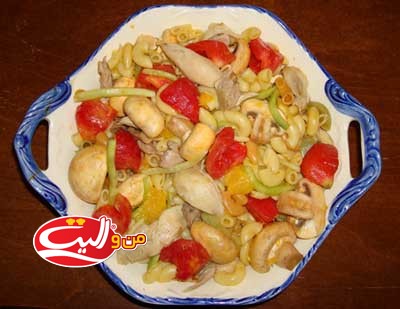 سالاد قارچ، مرغ و پاستا