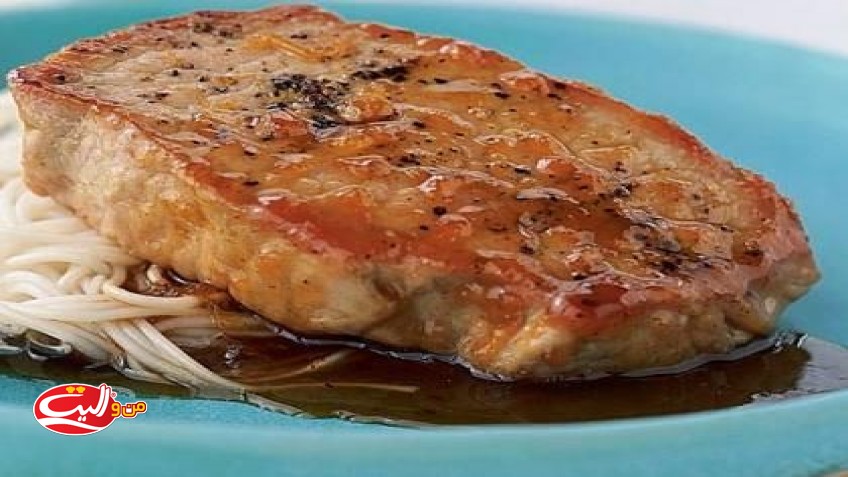 نودل با گوشت وسس