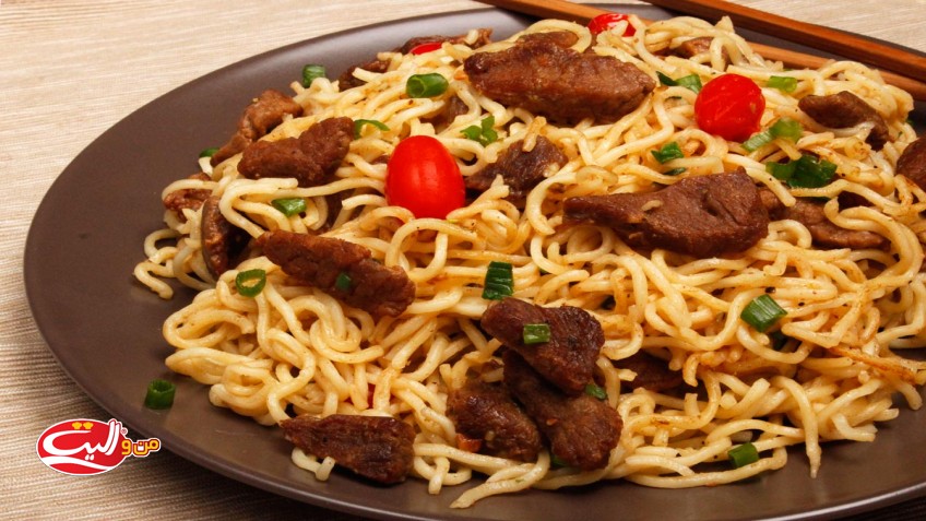 نودل با استیک