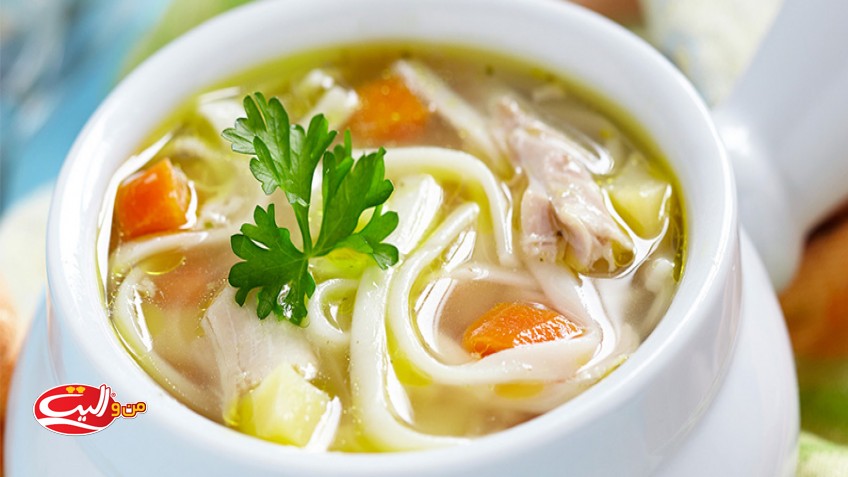 سوپ مرغ و ماکارونی