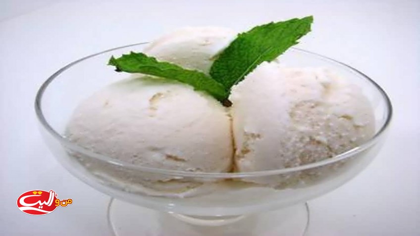 بستنی وانیل با خامه